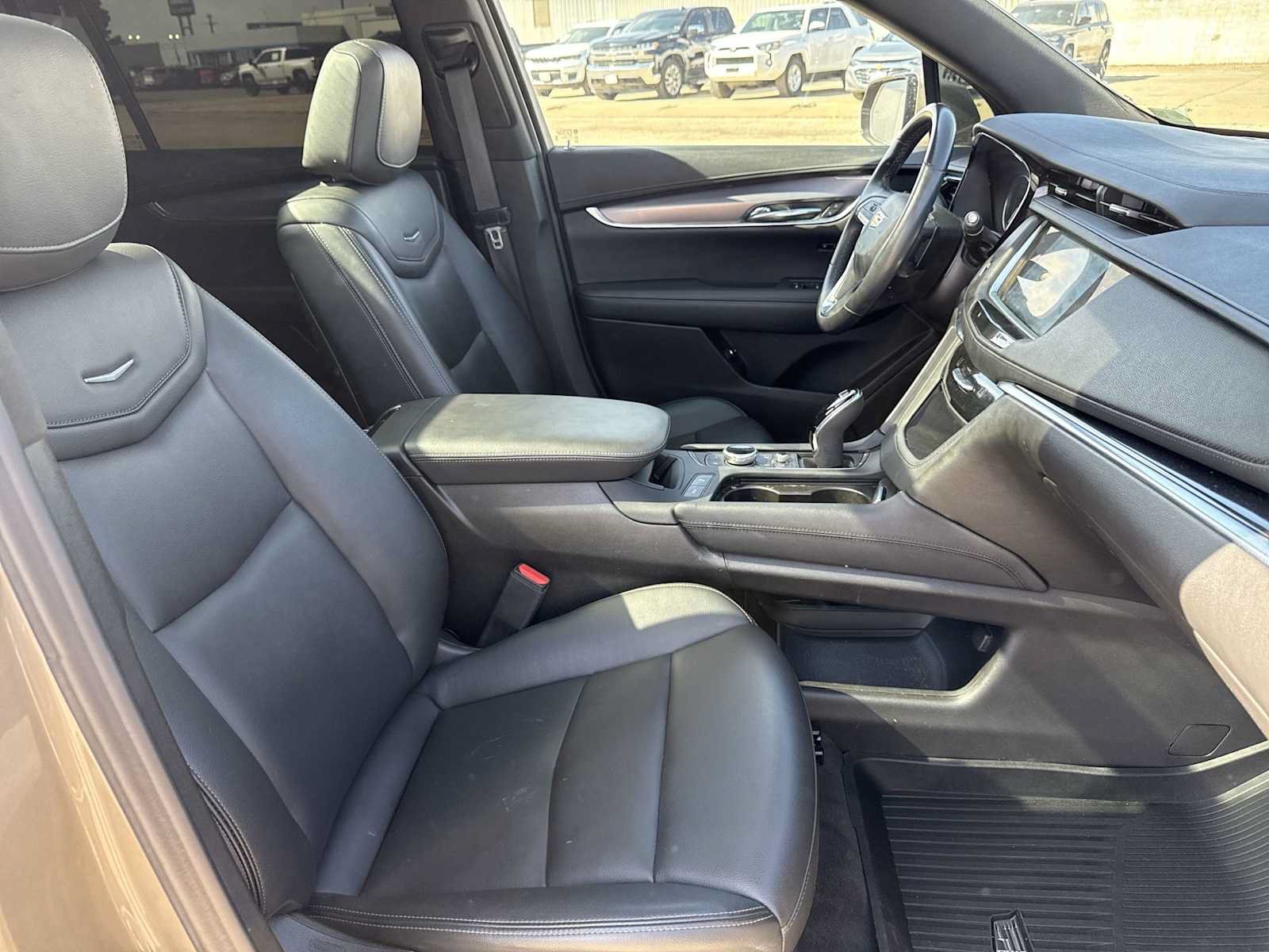 Used 2023 Cadillac XT6 Luxury FWD image 18