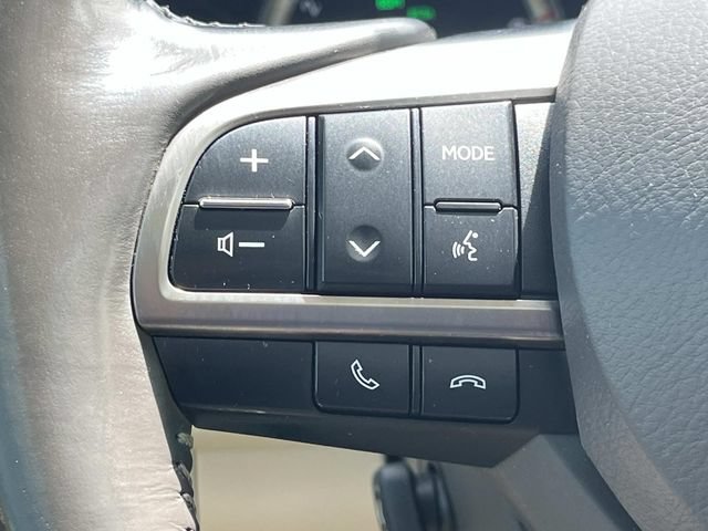Used 2019 Lexus LX 570 4WD w/ Luxury Package image 36