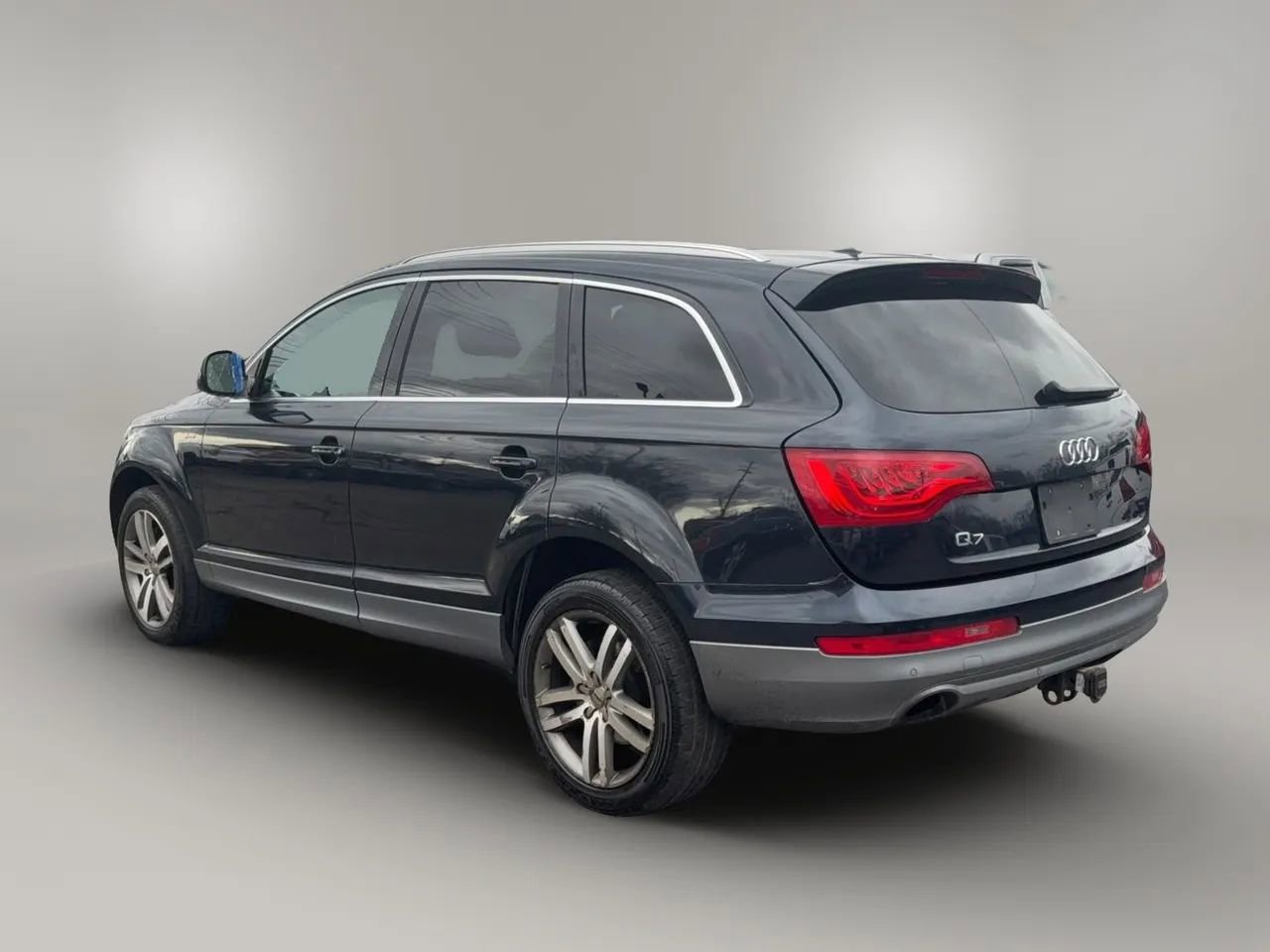Used 2011 Audi Q7 3.0T Premium Plus image 4