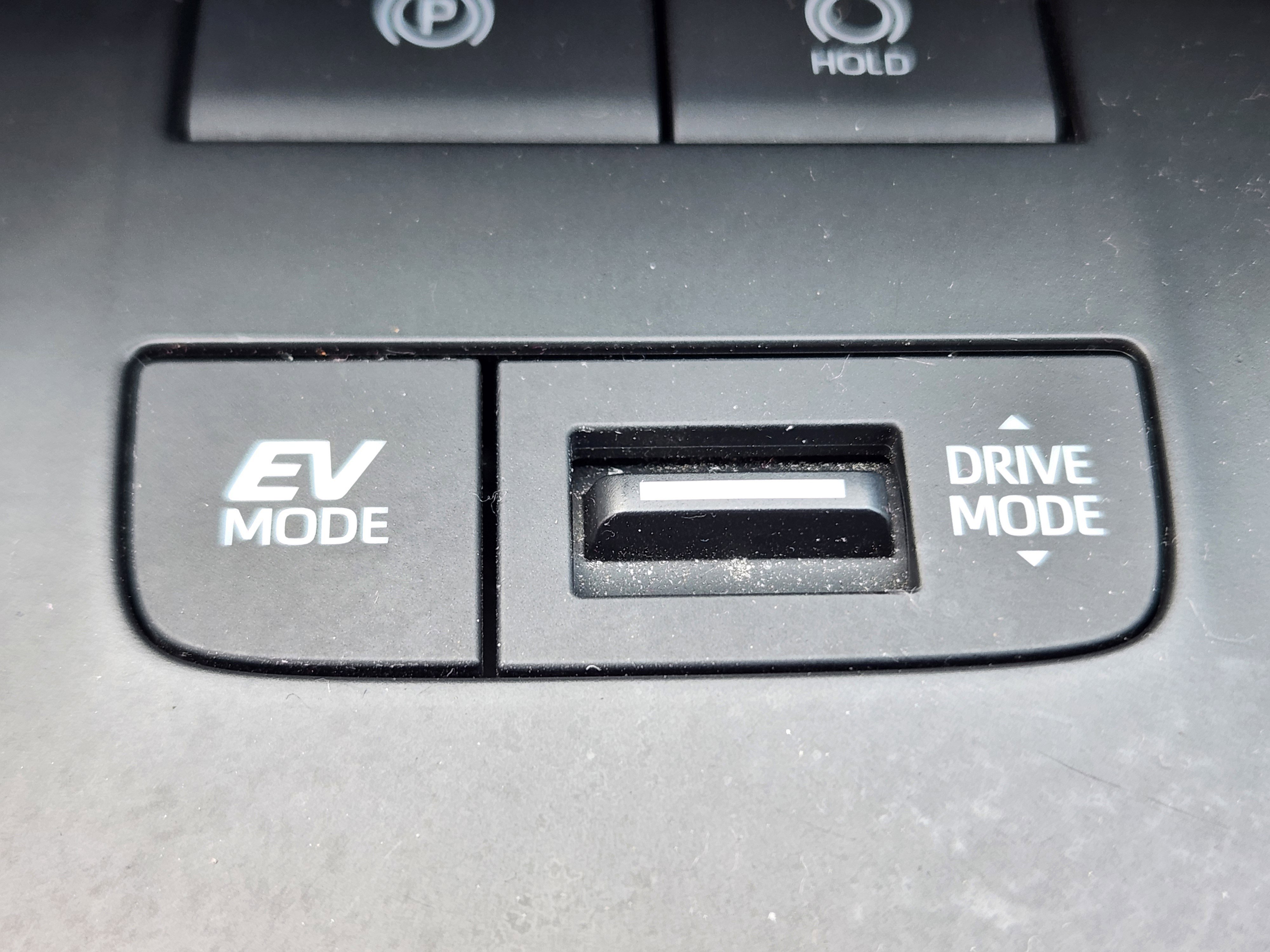 Used 2023 Toyota Venza Nightshade image 17