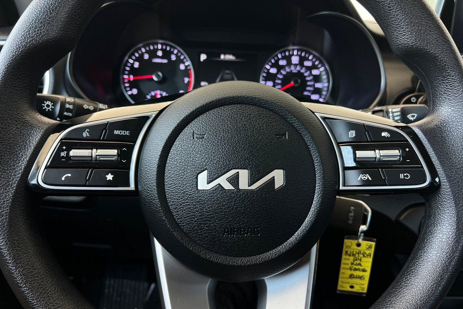 Used 2024 Kia Forte LXS FWD image 23