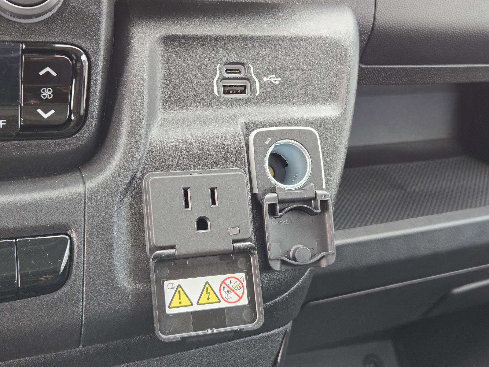 New 2026 RAM ProMaster 2500 w/ Power Group image 15