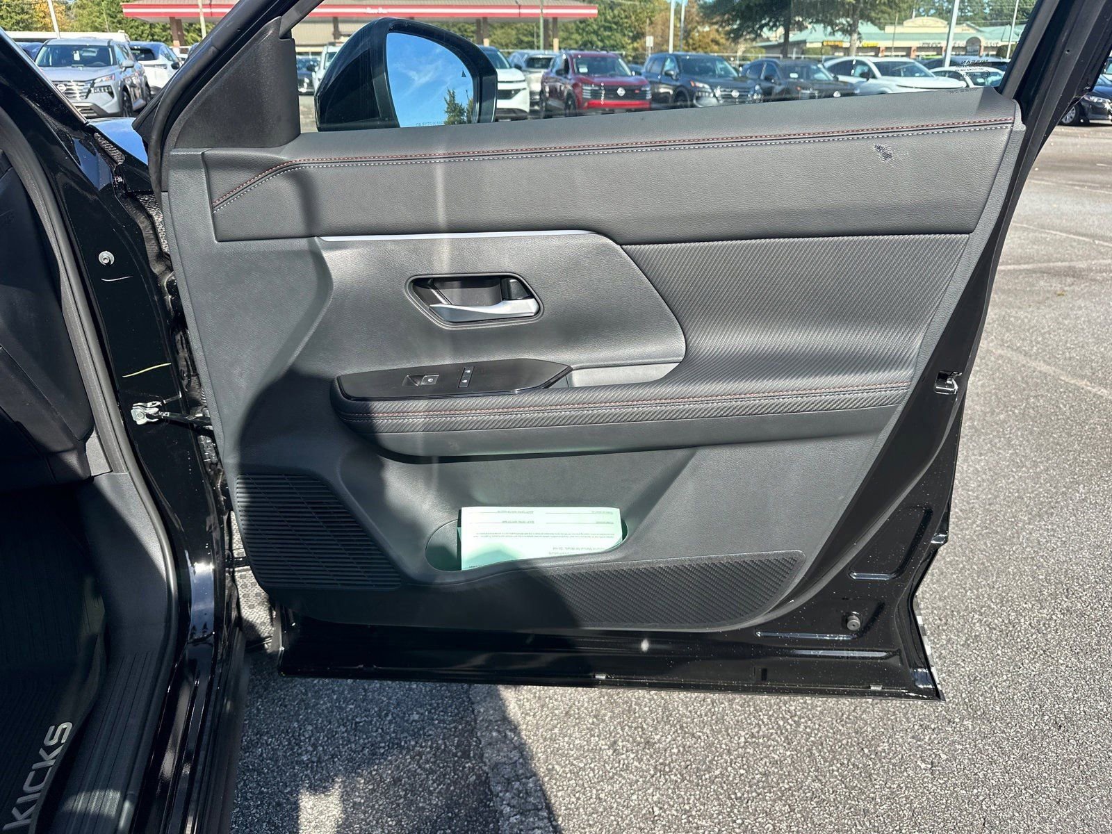 New 2026 Nissan Kicks SR image 14