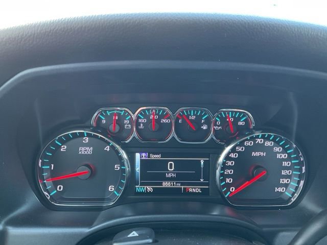 Used 2018 Chevrolet Silverado 1500 LT w/ All Star Edition AWD/4WD image 10