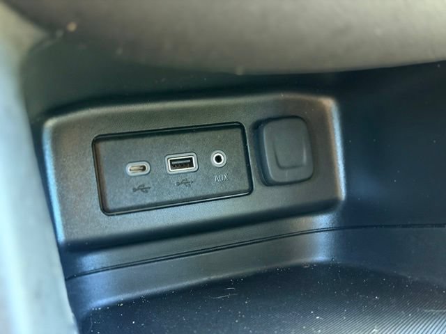 Used 2024 Chevrolet Equinox LT FWD image 17