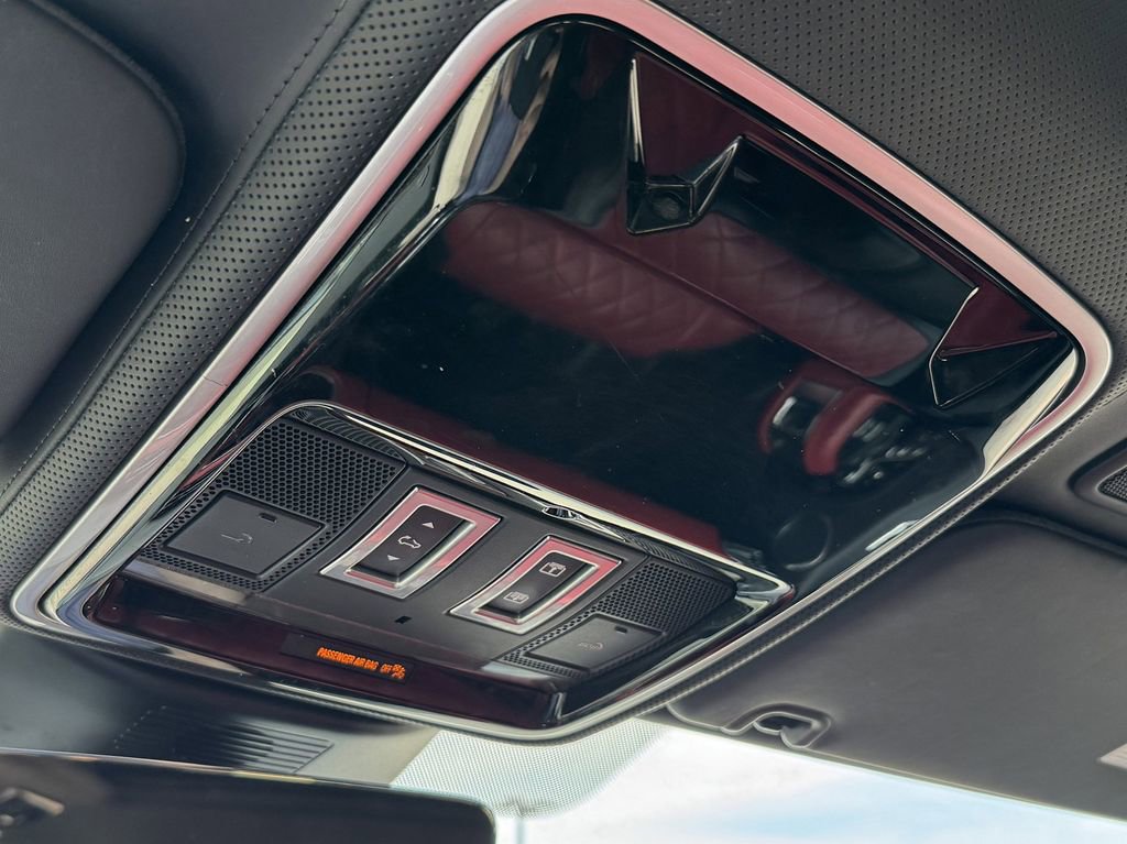 Used 2018 Land Rover Range Rover SV Autobiography Dynamic image 26