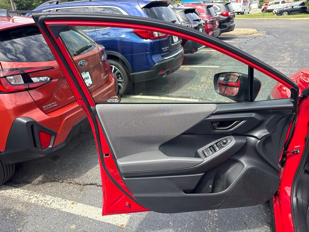 Certified 2025 Subaru Crosstrek 2.5i Premium AWD/4WD image 16