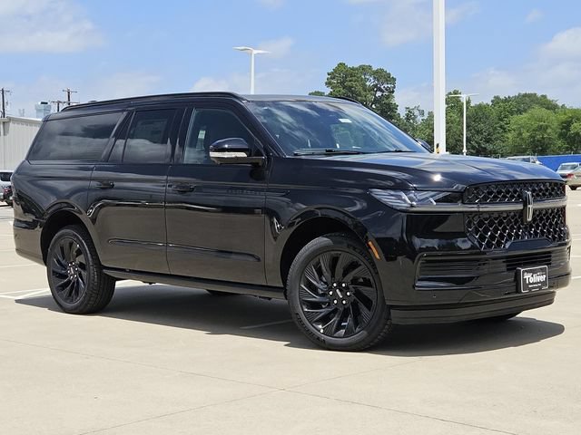 New 2026 Lincoln Navigator L Reserve w/ Jet Appearance Package AWD/4WD image 2