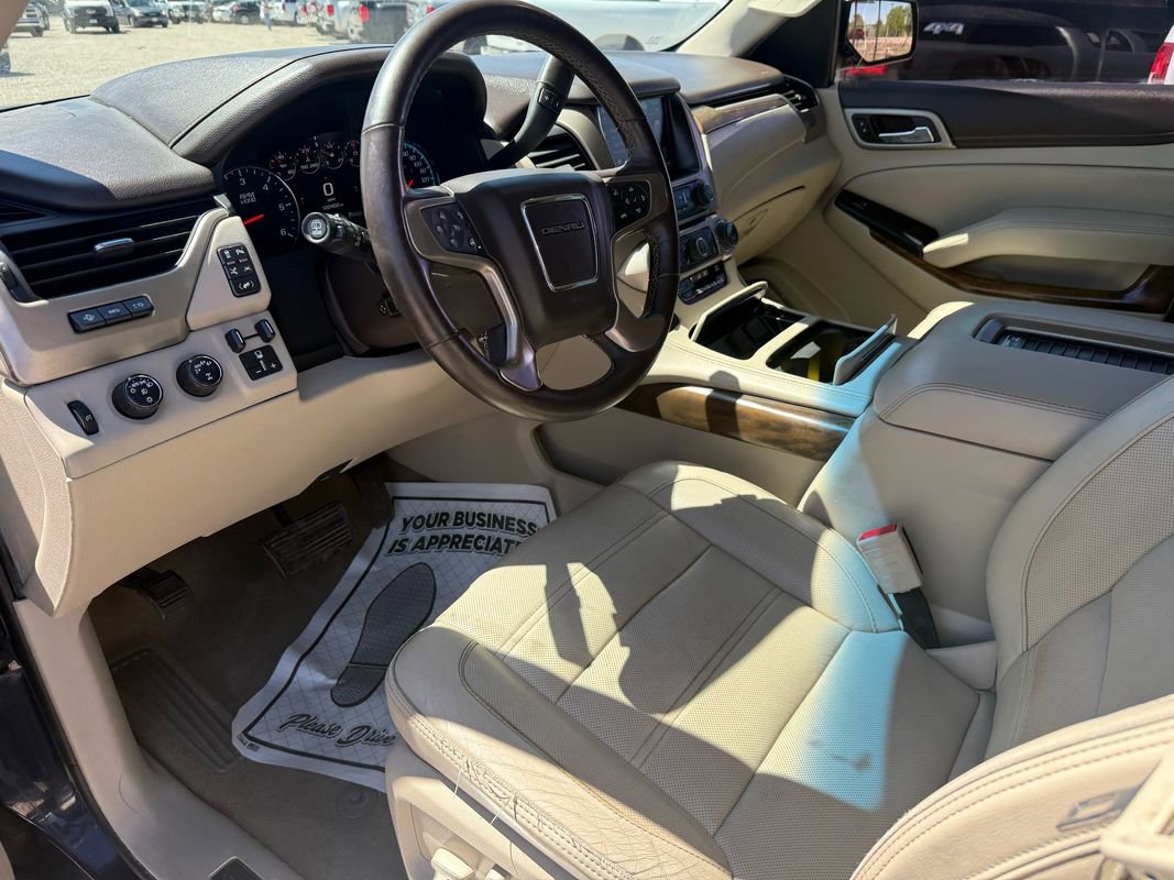 Used 2018 GMC Yukon Denali w/ Enhanced Security Package AWD/4WD image 31