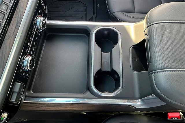 New 2026 GMC Sierra 2500 SLT w/ SLT Convenience Package image 8