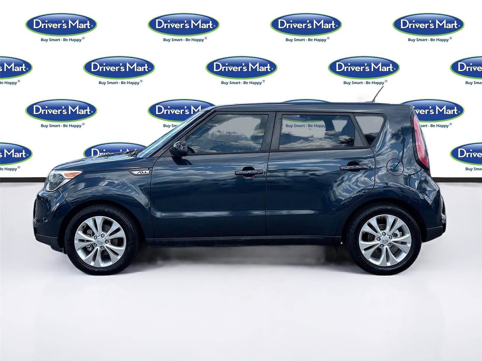 Used 2016 Kia Soul + image 4