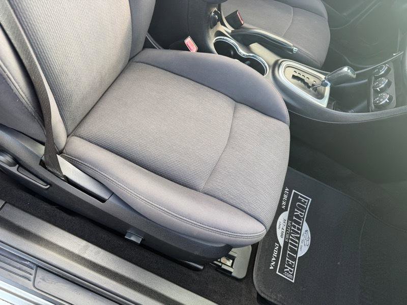 Used 2013 Chrysler 200 Touring image 20