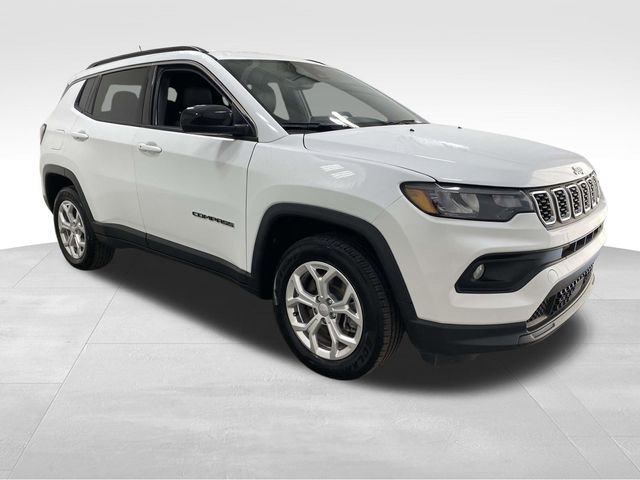 Used 2024 Jeep Compass Latitude image 5