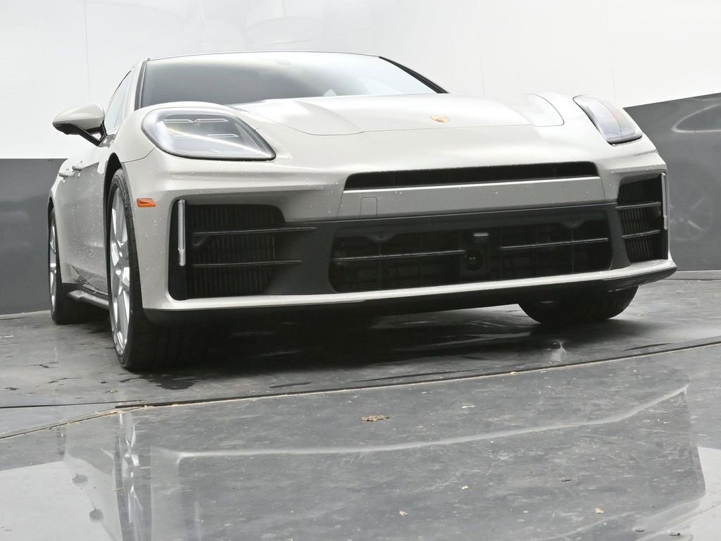New 2025 Porsche Panamera image 31