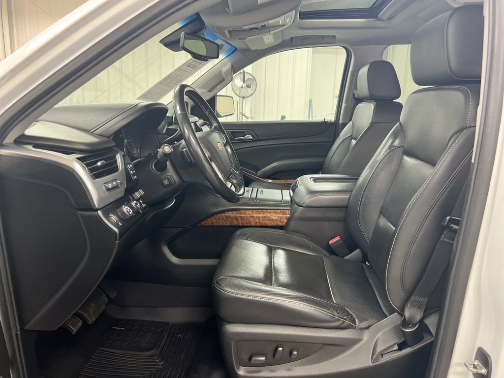 Used 2019 Chevrolet Tahoe Premier AWD/4WD image 21