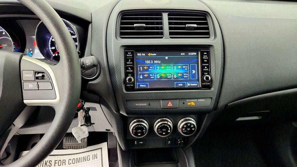 Used 2025 Mitsubishi Outlander Sport LE AWD/4WD image 17