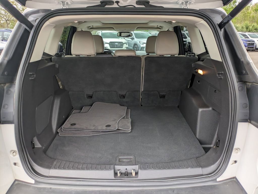 Used 2019 Ford Escape Titanium image 12