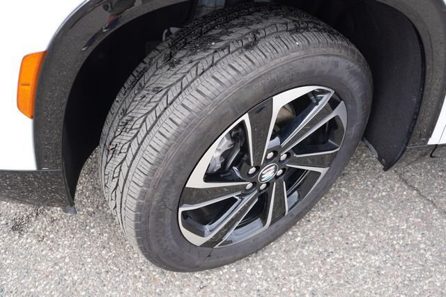 Used 2026 Buick Enclave Sport Touring AWD/4WD image 13