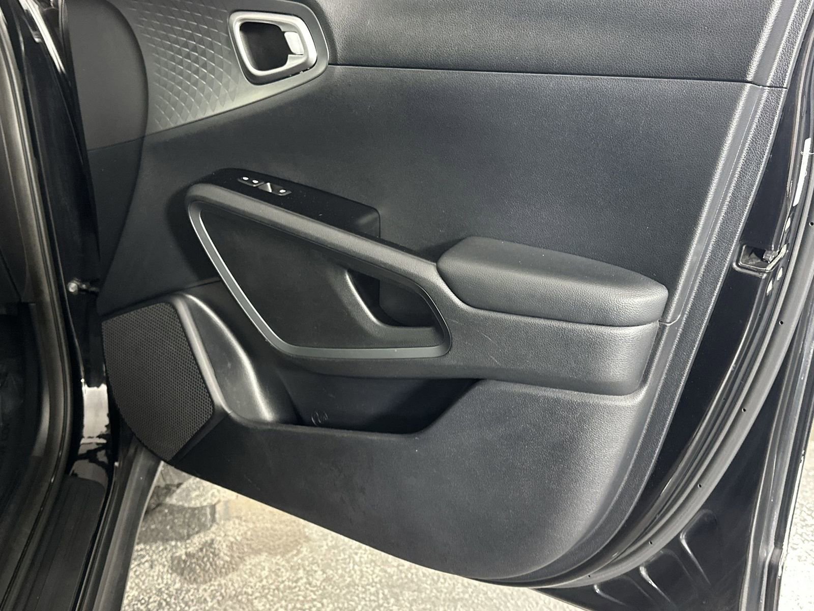 Used 2020 Kia Soul EX FWD image 35