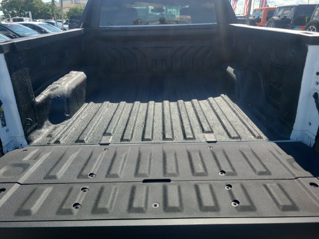 Used 2026 GMC Sierra EV Elevation AWD/4WD image 9