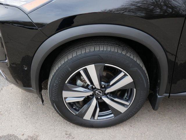 Certified 2023 Nissan Rogue SL w/ SL Premium Package AWD/4WD image 9