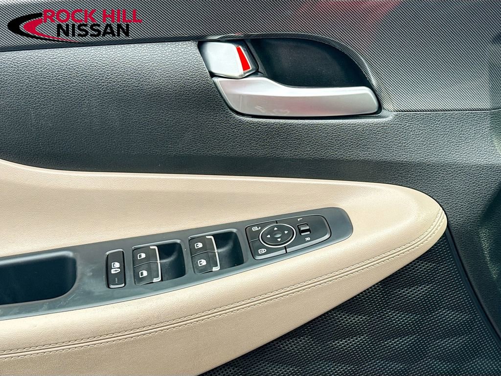 Used 2022 Hyundai Santa Fe SEL image 18