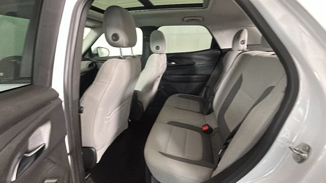 Used 2021 Chevrolet TrailBlazer LT w/ Sun and Liftgate Package FWD image 26