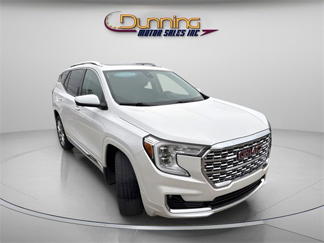 Used 2022 GMC Terrain Denali w/ Denali Premium Package image 4