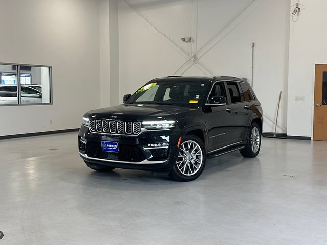 Used 2023 Jeep Grand Cherokee Summit AWD/4WD video 1