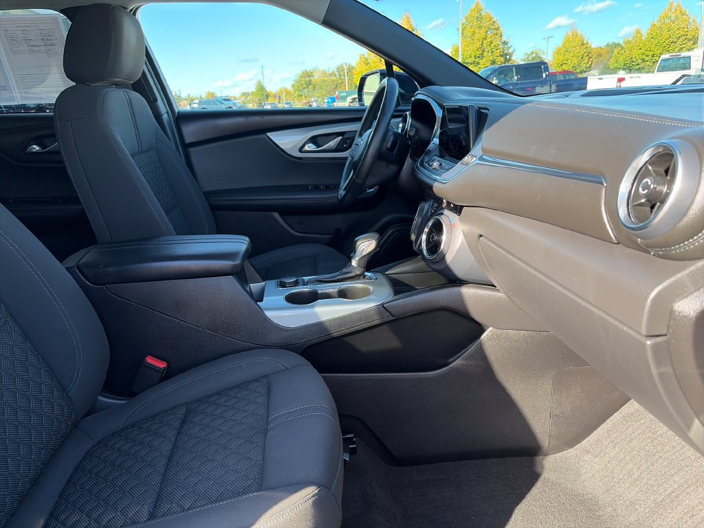 Used 2020 Chevrolet Blazer LT FWD image 11