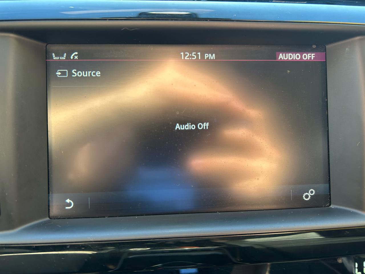 Used 2018 Jaguar XE image 23