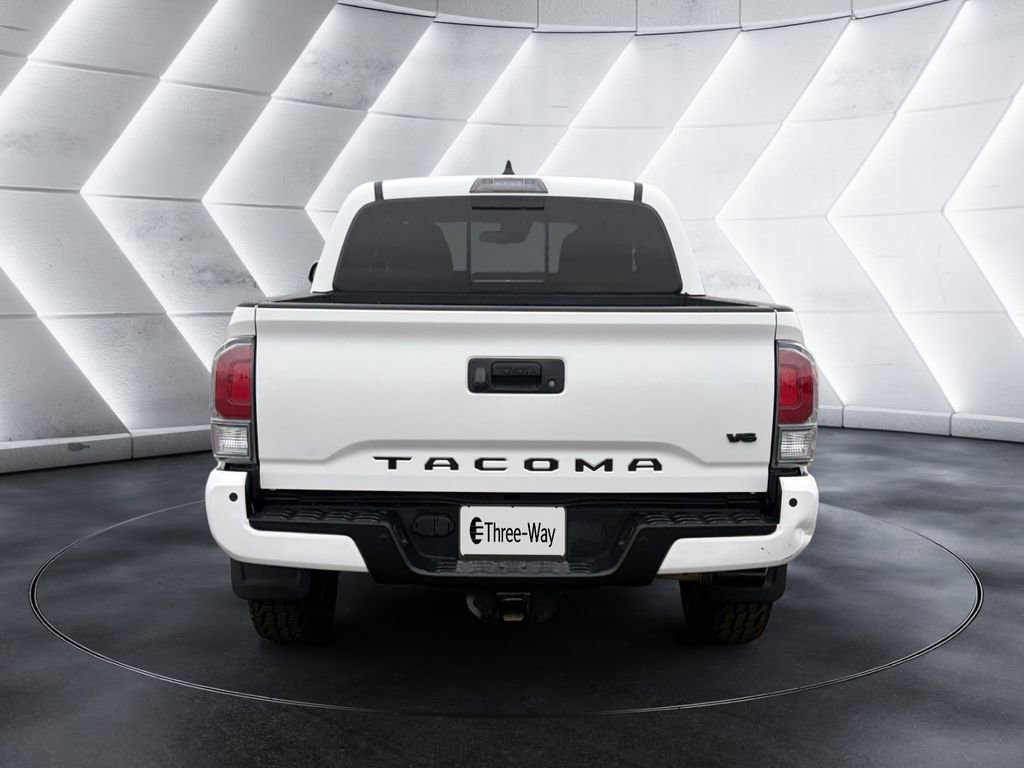 Used 2023 Toyota Tacoma TRD Off-Road w/ Technology Package RWD image 4