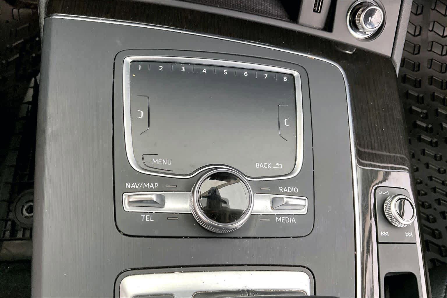 Used 2018 Audi Q5 2.0T Premium Plus w/ Premium Plus Package AWD/4WD image 15