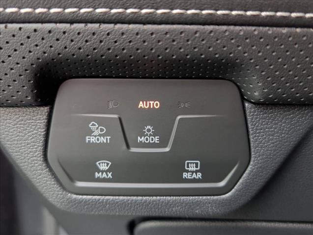 Used 2024 Volkswagen Atlas Cross Sport SEL Premium R-Line AWD/4WD image 15
