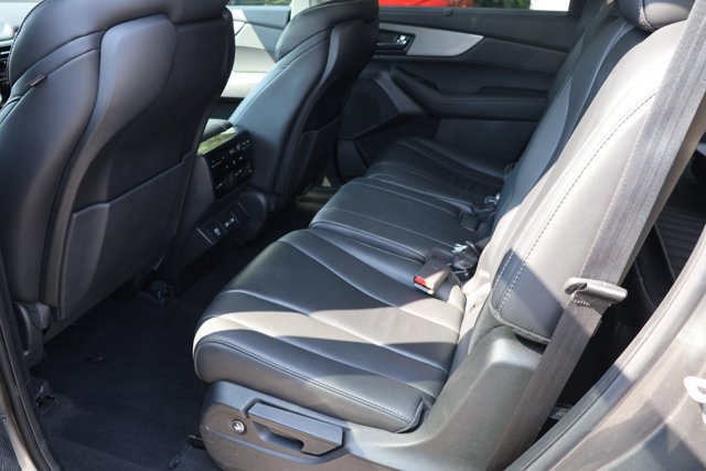 Used 2023 Acura MDX w/ Technology Package AWD/4WD image 23