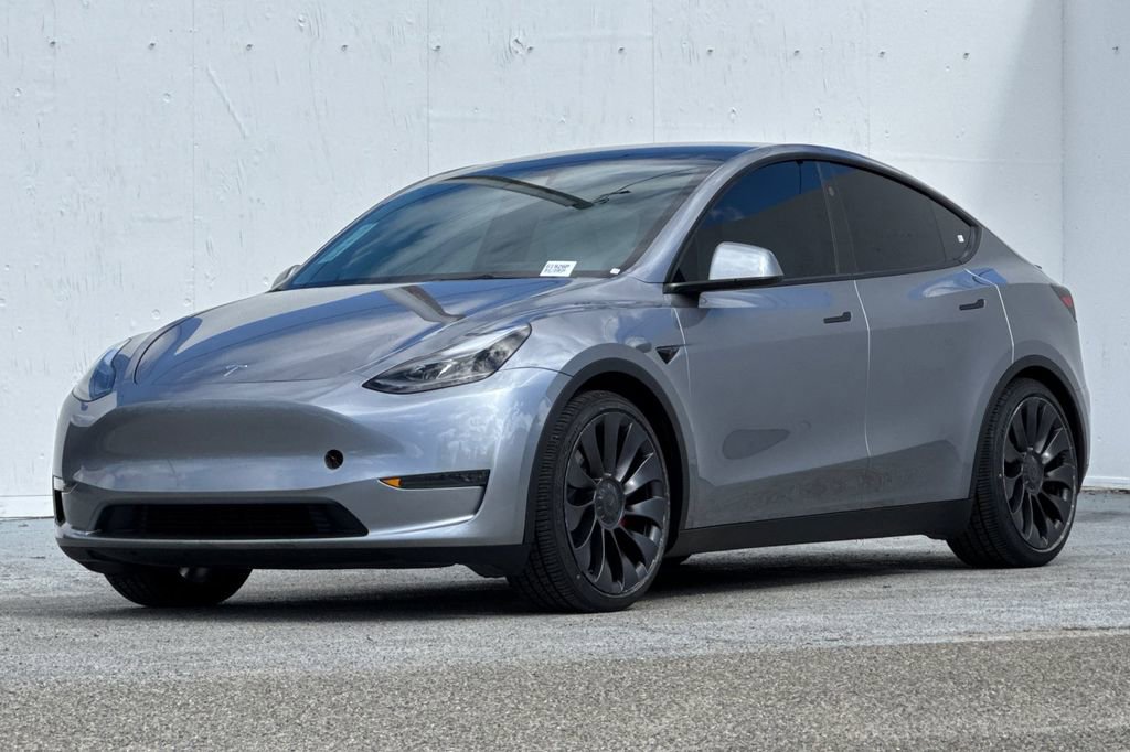 Used 2024 Tesla Model Y Performance image 7