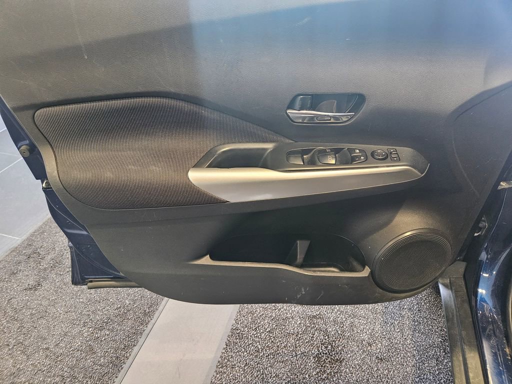 Used 2020 Nissan Kicks SV w/ Exterior Package image 13