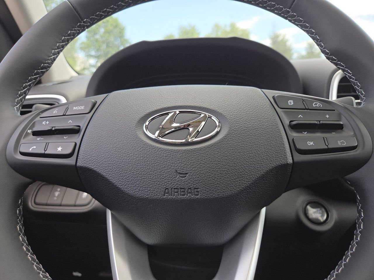 New 2026 Hyundai Venue SEL FWD image 48