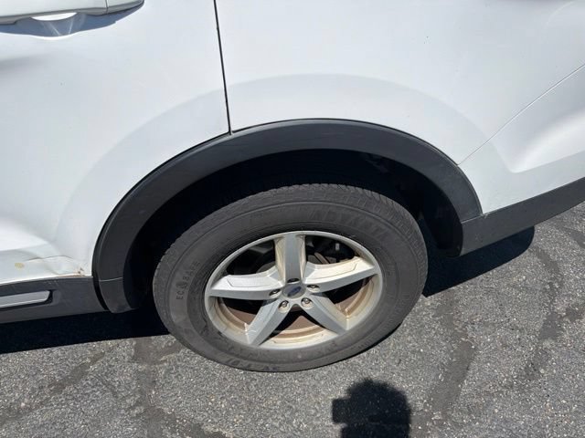 Used 2017 Ford Explorer XLT AWD/4WD image 23