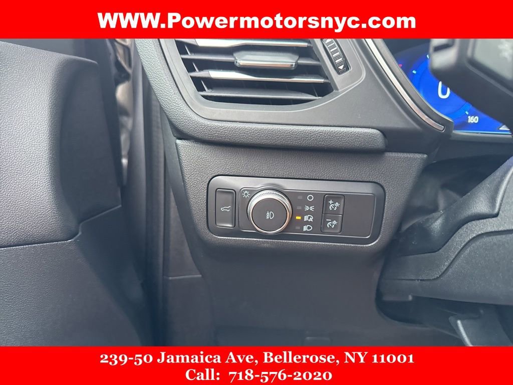 Used 2021 Ford Escape Titanium image 33