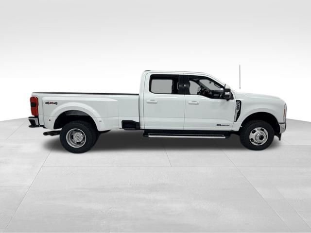 Used 2023 Ford F350 Lariat AWD/4WD image 6