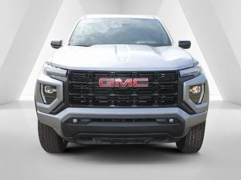 New 2026 GMC Canyon Elevation w/ Convenience Package image 2