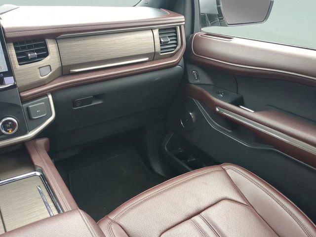 Used 2024 Ford Expedition Max Limited image 14