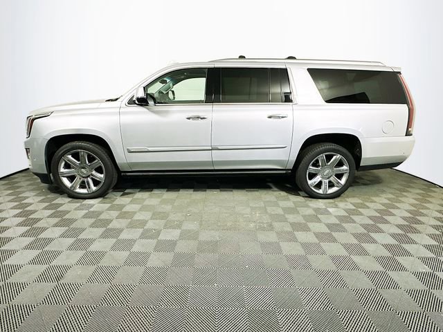 Used 2019 Cadillac Escalade ESV Premium Luxury image 5