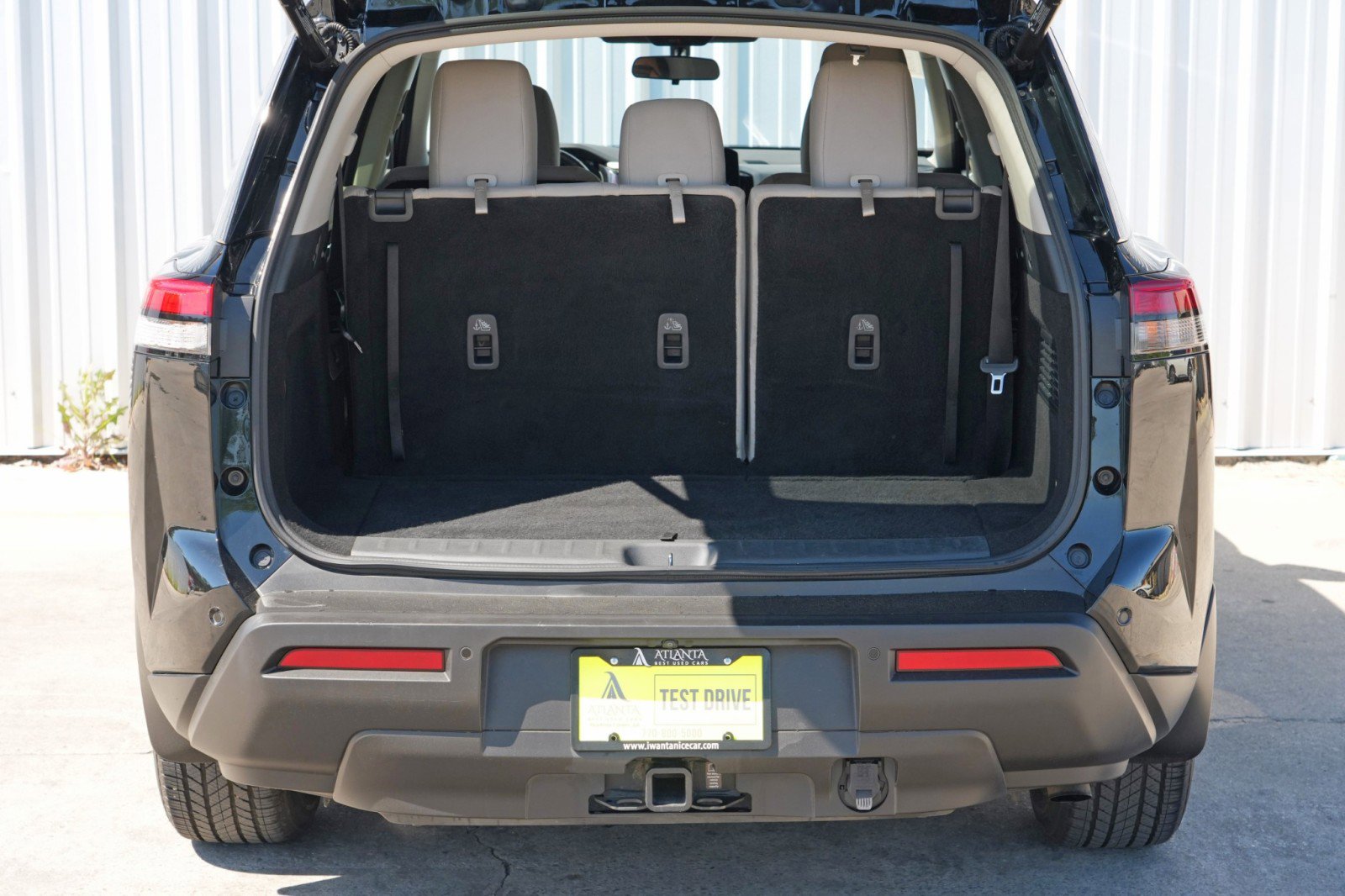 Used 2022 Nissan Pathfinder SV w/ SV Premium Package image 9