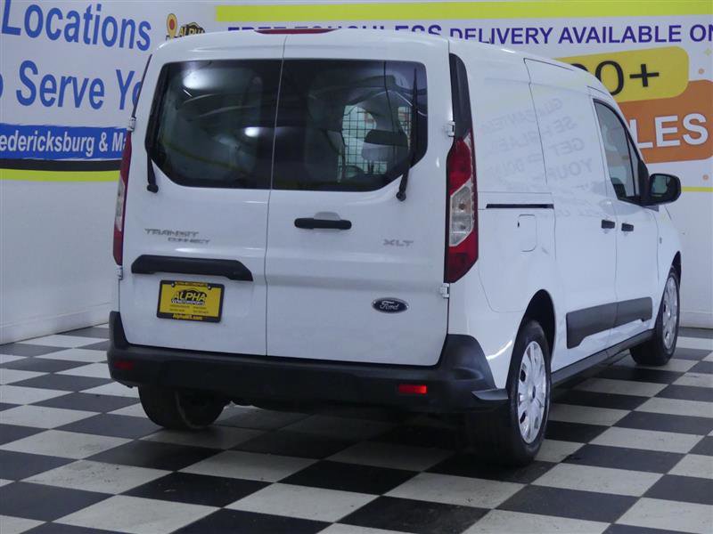 Used 2023 Ford Transit Connect XLT image 7