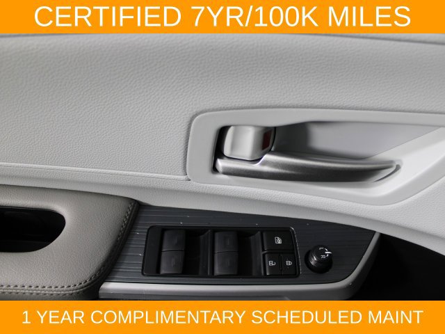 Used 2026 Toyota Sienna XLE AWD/4WD image 17