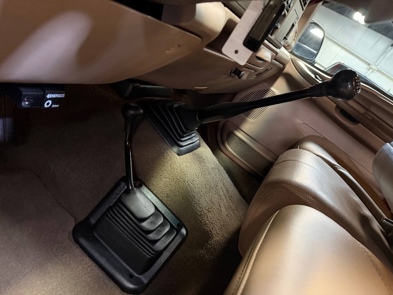 Used 1999 Ford F250 Lariat AWD/4WD image 24
