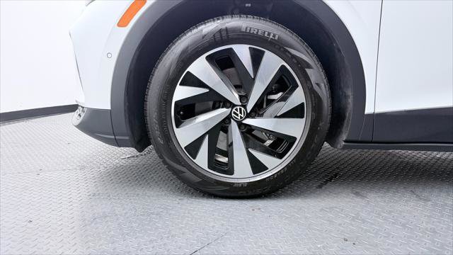 Used 2024 Volkswagen ID.4 2WD image 32