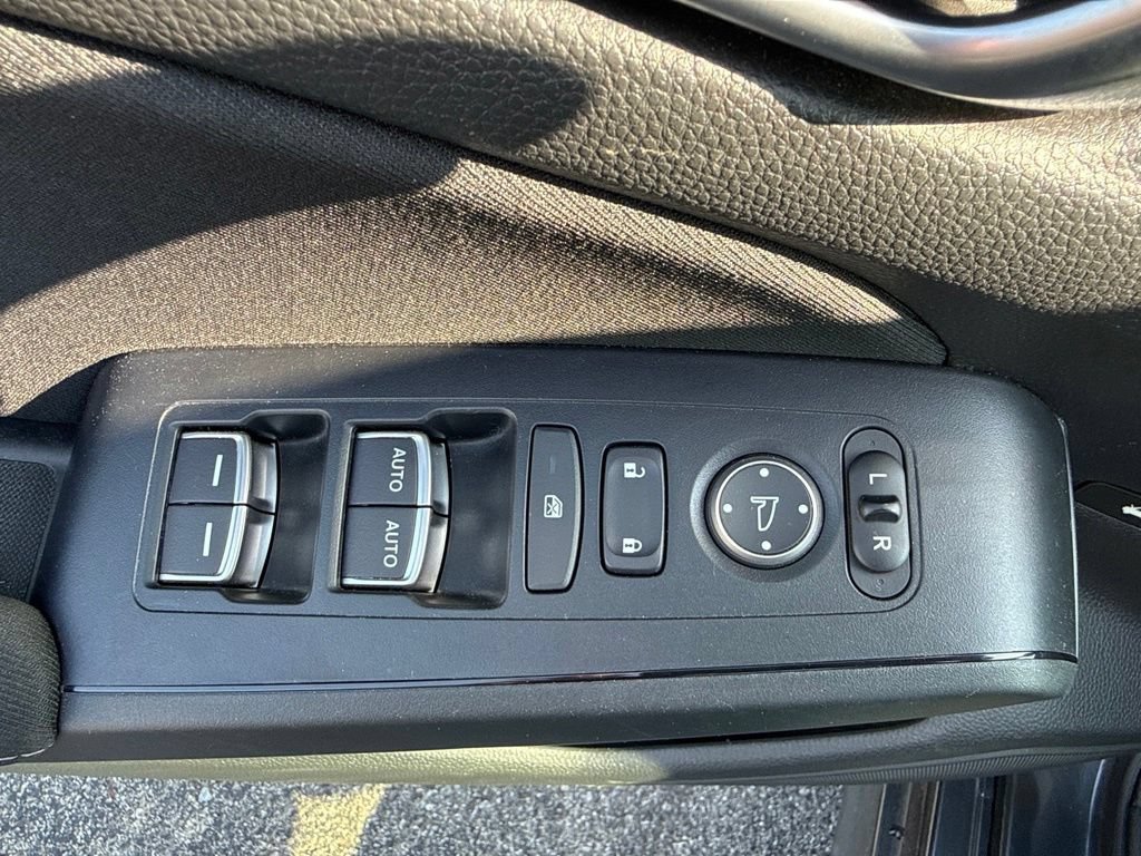 Used 2021 Honda Accord LX image 14